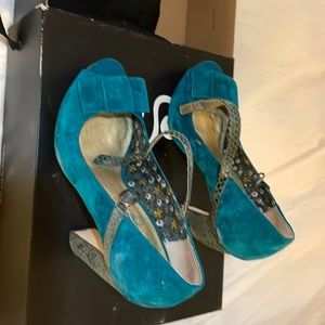 Teal Suede Seychelles “fifth wheel”